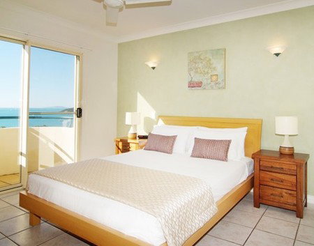 Hotel QLD