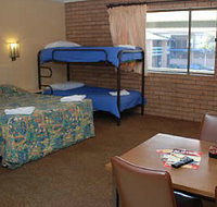 Oasis By The Lake - Hotel QLD
