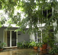 Rum Jungle Bungalows - Hotel QLD