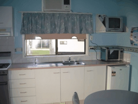 Oakwood Caravan Park - Hotel QLD 2