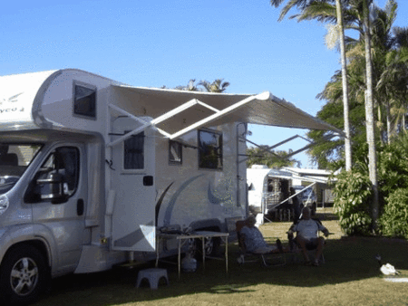 Oakwood Caravan Park - Hotel QLD 4