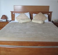 The Plough Hotel - Hotel QLD