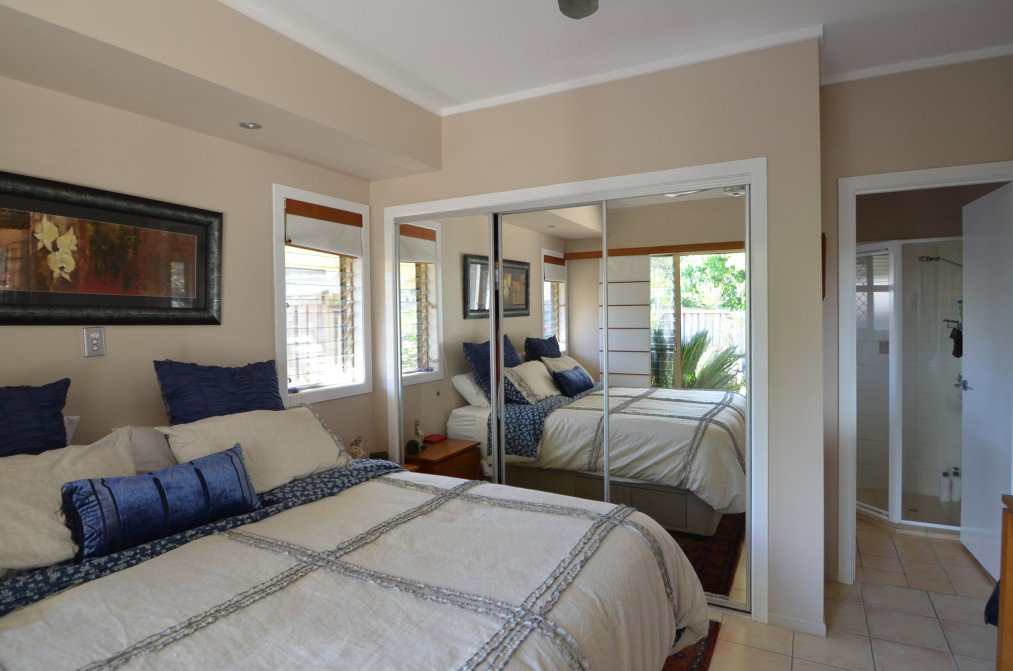 Hotel QLD