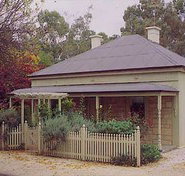 Miriams Cottage - Hotel QLD