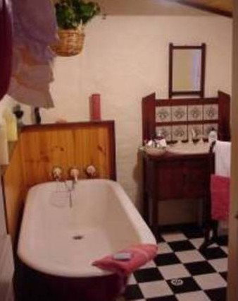 Norma's Place - Hotel QLD 2