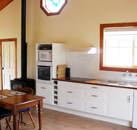 The Old Oak Bed and Breakfast - The Shearing Quarters - Hotel QLD