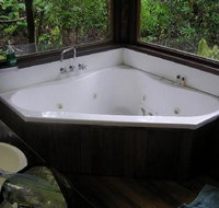 The Canopy Rainforest Tree Houses and Wildlife Sanctuary - Hotel QLD