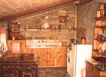 Colonial Cottages Of Ross - Historic Hudson Cottage - Hotel QLD 4