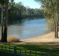 Riverview Motel