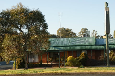 Deniliquin Country Club Motor Inn - Hotel QLD 2