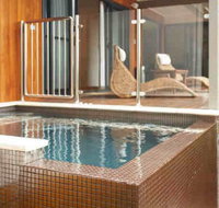 Chandeliers on Abbey - Hotel QLD