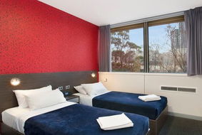 Book Melbourne Accommodation Vacations Hotel QLD Hotel QLD