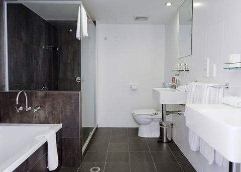 Diamant Hotel - Hotel QLD 4