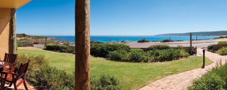 Canal Rocks Beachfront Apartments - Hotel QLD 4