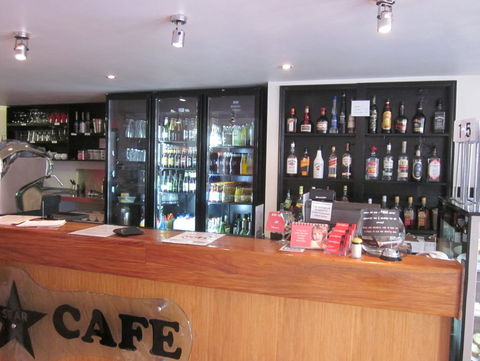 Cosmopolitan Motel And Serviced Apartments - Hotel QLD 5