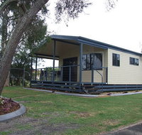 Happy Wanderer Village Caravan Park - Hotel QLD