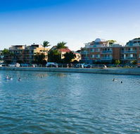 Pelicans Nestle Inn - Hotel QLD