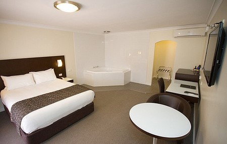 Country Comfort Premier Motel - Hotel QLD 3