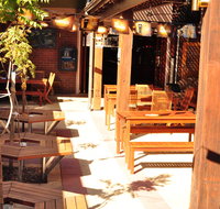 Brecknock Hotel - Hotel QLD