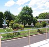 Golden Chain Beachway Motel and Restaurant - Hotel QLD