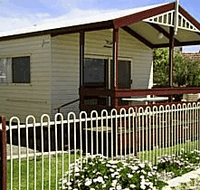 Office Beach Caravan Park - Hotel QLD