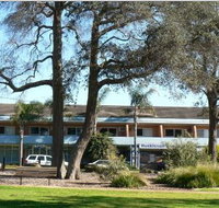 Huskisson Beach Motel - Hotel QLD