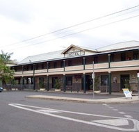 Crown Hotel Motel - Hotel QLD