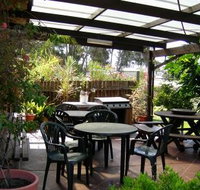 Lake Front Motel - Hotel QLD