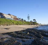 Oceanfront Motel - Hotel QLD