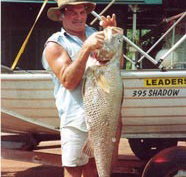 Leaders Creek Fishing Base - Hotel QLD
