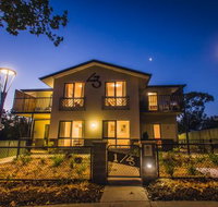 One of a Kind Apartments - Hotel QLD