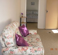 Edie's Overnight Accommodation - Hotel QLD