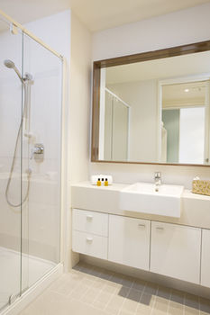 Melbourne Short Stay Apartments On Whiteman - Hotel QLD 0