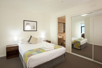 Melbourne Short Stay Apartments On Whiteman - Hotel QLD 3