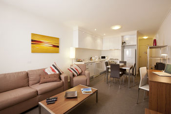 Melbourne Short Stay Apartments On Whiteman - Hotel QLD 15