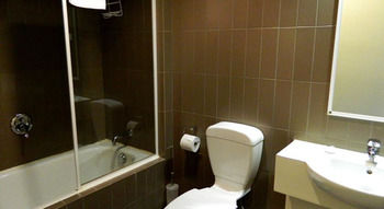 Urban Central Accommodation - Hostel - Hotel QLD 9