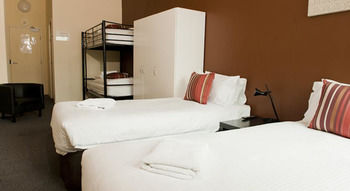 Urban Central Accommodation - Hostel - Hotel QLD 14