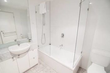 Inner Melbourne Serviced Apartments - Hotel QLD 9