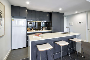 381 Cremorne - Hotel QLD 31