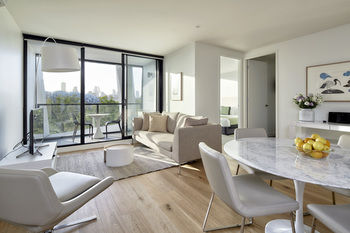 381 Cremorne - Hotel QLD 34
