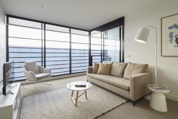 381 Cremorne - Hotel QLD 36