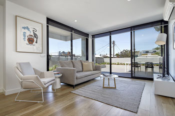 381 Cremorne - Hotel QLD 40