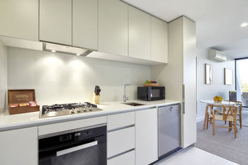 381 Cremorne - Hotel QLD 53