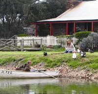 Stonewell Cottages and Vineyards - Hotel QLD