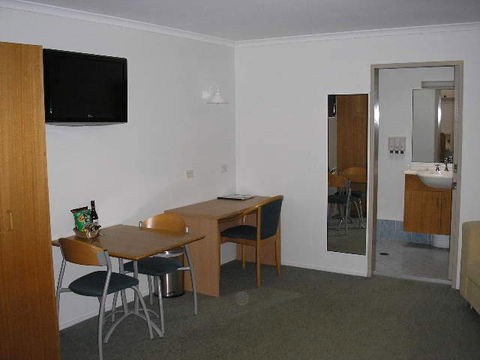 Centre Point Motor Inn - Hotel QLD 1