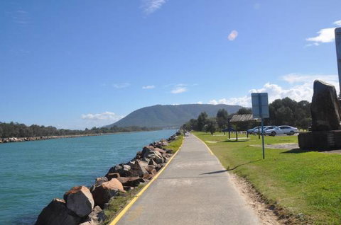 Jacaranda Caravan Park - Hotel QLD 2