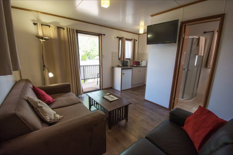 Daly Waters Historic Pub - Hotel QLD 12