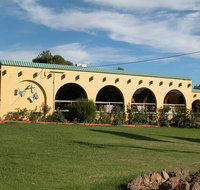 Tarcutta Halfway Motor Inn/Horse Hotel - Hotel QLD