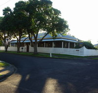 Whalers Cottage B  B - Hotel QLD