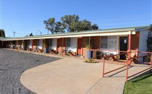 Cobar Crossroads Motel - Cobar - Hotel QLD 4